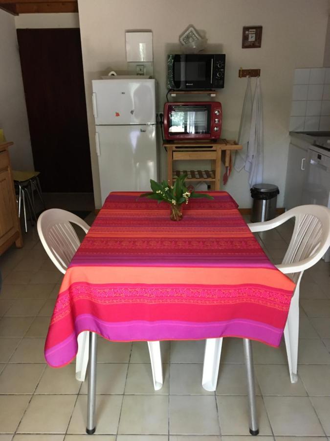 Les Pins Ensoleilles Apartment *